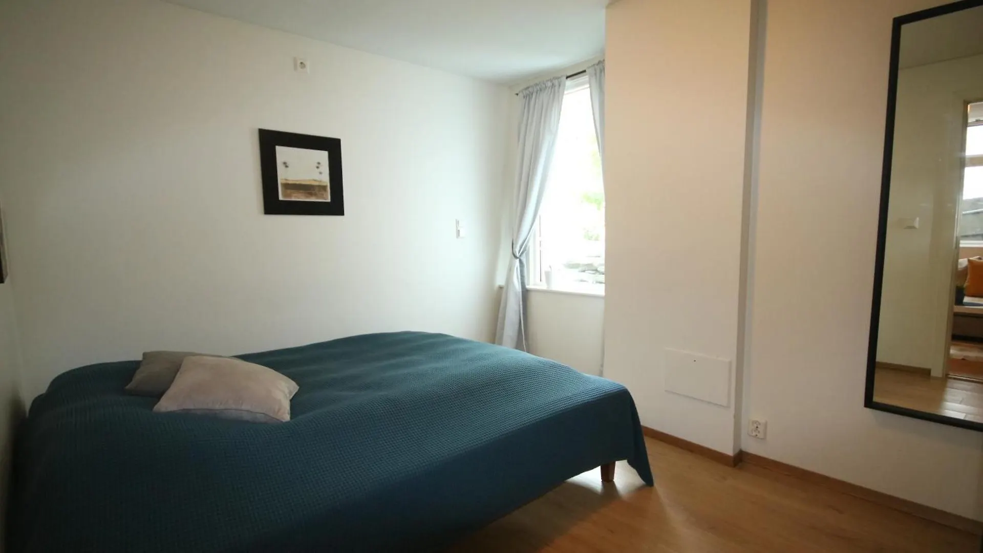 Super Cozy Apartment In Picturesque Neighborhood Bergen