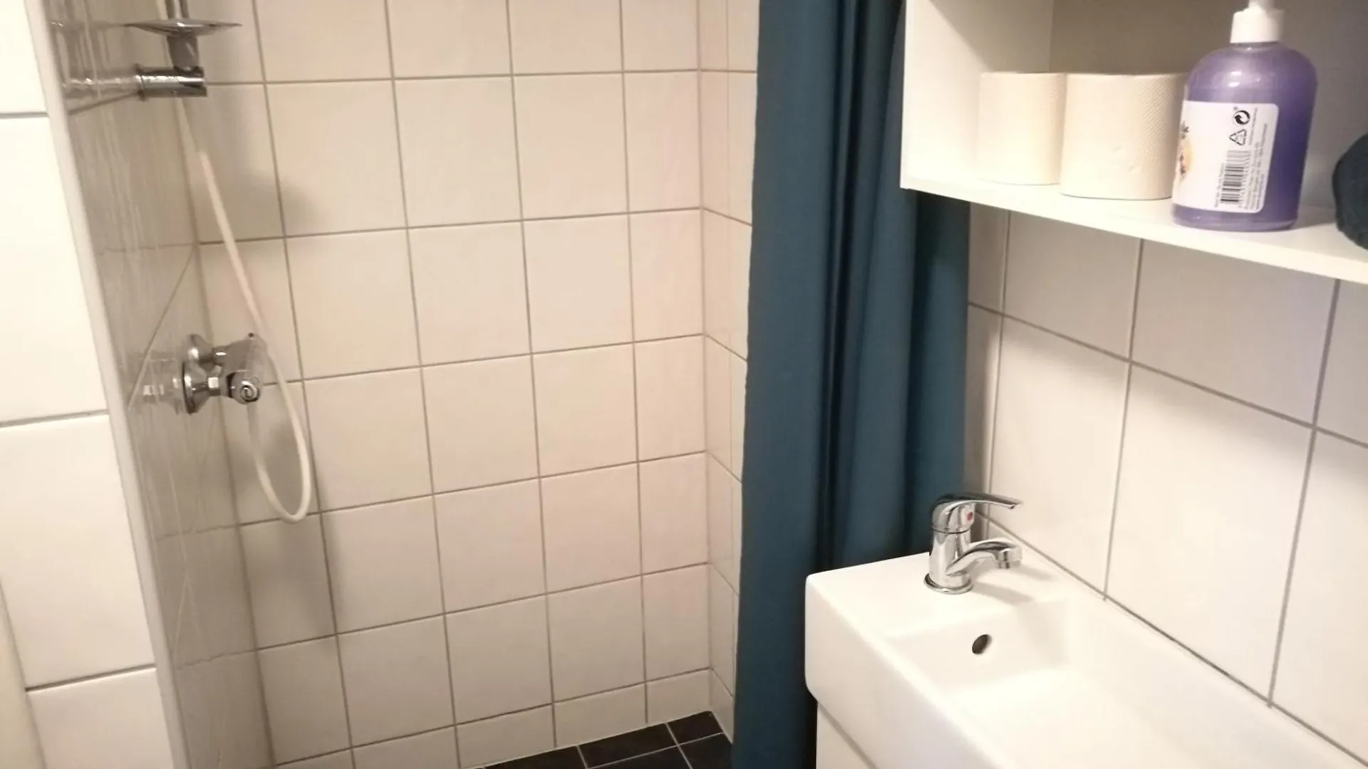Super Cozy Apartment In Picturesque Neighborhood Bergen